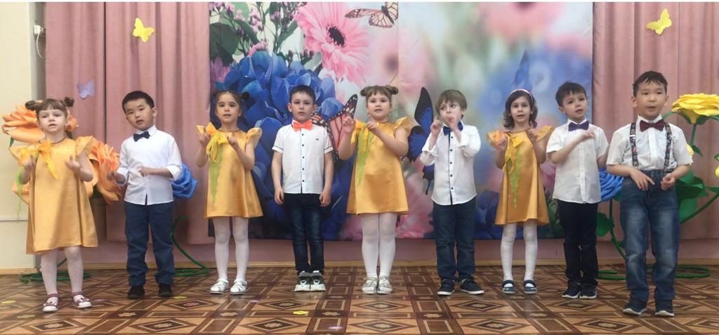 детский сад №48 Айболит, хоровой коллектив Жаворонки.jpg
